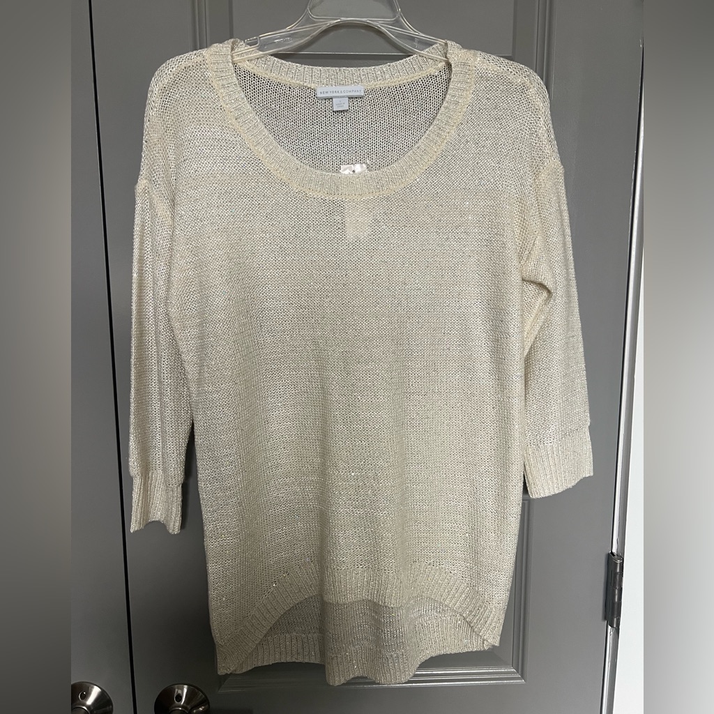 Nwt New York & Company Cream Sparkle 3/4 Sleeves Sweater Size Small